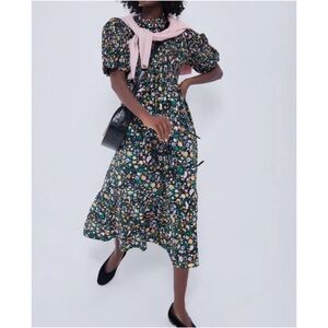 HYACINTH HOUSE Black Multi Floral Smocked Samantha Midi Dress